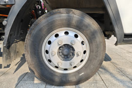 零米&nbsp;电动冷藏车底盘图片