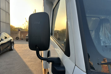 ����E˳�� 2025�� ���綯 4X2 Һɲ 4.2�׵�����ʽ�Ῠ ʱ���°�63.75kWhͼƬ