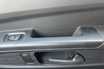 ����E˳�� 2025�� ���綯 4X2 Һɲ 4.2�׵�����ʽ�Ῠ ʱ���°�63.75kWhͼƬ