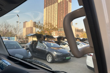 ����E˳�� 2025�� ���綯 4X2 Һɲ 4.2�׵�����ʽ�Ῠ ʱ���°�63.75kWhͼƬ