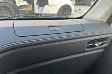 ����E˳�� 2025�� ���綯 4X2 Һɲ 4.2�׵�����ʽ�Ῠ ʱ���°�63.75kWhͼƬ