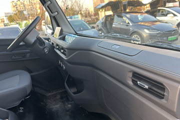 ����E˳�� 2025�� ���綯 4X2 Һɲ 4.2�׵�����ʽ�Ῠ ʱ���°�63.75kWhͼƬ