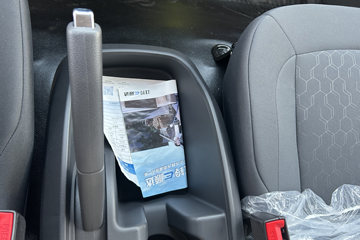 ����E˳�� 2025�� ���綯 4X2 Һɲ 4.2�׵�����ʽ�Ῠ ʱ���°�63.75kWhͼƬ