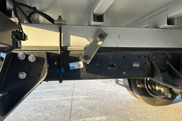 ����E˳�� 2025�� ���綯 4X2 Һɲ 4.2�׵�����ʽ�Ῠ ʱ���°�63.75kWhͼƬ