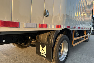 ����E˳�� 2025�� ���綯 4X2 Һɲ 4.2�׵�����ʽ�Ῠ ʱ���°�63.75kWhͼƬ