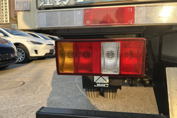 ����E˳�� 2025�� ���綯 4X2 Һɲ 4.2�׵�����ʽ�Ῠ ʱ���°�63.75kWhͼƬ