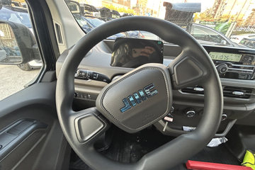 ����E��˳ 2025�� ������ ���綯 5�� 4.885�׶���Ͷ���� 41.86kWhͼƬ