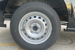 江铃E福顺 2025款 明窗版 纯电动 5座 4.885米短轴低顶轻客 41.86kWh