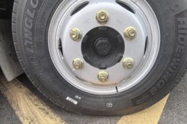 虎V&nbsp;清障车底盘图片