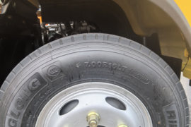 虎V&nbsp;清障车底盘图片