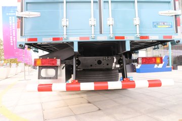 ��������G6000C ݼӢ�� 12.5L���� 600���� 8X4 ��ʿ��16�� AMT�Զ��� ��դʽ�ػ���ͼƬ