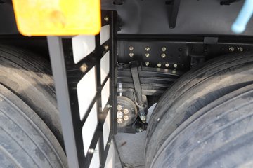 ��������G6000C ݼӢ�� 12.5L���� 600���� 8X4 ��ʿ��16�� AMT�Զ��� ��դʽ�ػ���ͼƬ