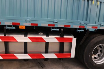 ��������G6000C ݼӢ�� 12.5L���� 600���� 8X4 ��ʿ��16�� AMT�Զ��� ��դʽ�ػ���ͼƬ