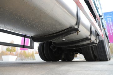 ��������G6000C ݼӢ�� 12.5L���� 600���� 8X4 ��ʿ��16�� AMT�Զ��� ��դʽ�ػ���ͼƬ