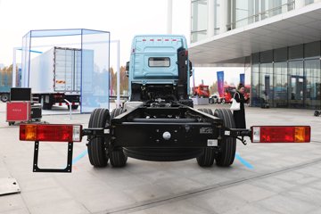 德龙G6000&nbsp;载货车外观                                                图片