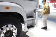 重汽汕德卡C5L 全勤之王 4X2 9.6米纯电动厢式载货车 宁德时代352kWh