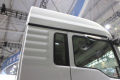 重汽汕德卡C5L 全勤之王 4X2 9.6米纯电动厢式载货车 宁德时代352kWh