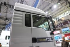 重汽汕德卡C5L 全勤之王 4X2 9.6米纯电动厢式载货车 宁德时代352kWh