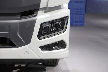 �����ǵ¿�C5L ȫ��֮�� 4X2 9.6�״��綯��ʽ�ػ��� ����ʱ��352kWhͼƬ