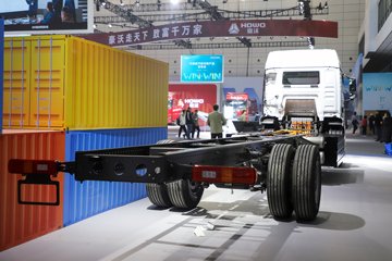 �����ǵ¿�C5L ȫ��֮�� 4X2 9.6�״��綯��ʽ�ػ��� ����ʱ��352kWhͼƬ