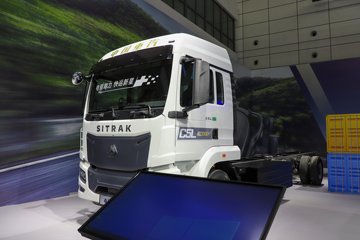 重汽汕德卡C5L 全勤之王 4X2 9.6米纯电动厢式载货车 宁德时代352kWh