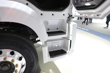 �����ǵ¿�C5L ȫ��֮�� 4X2 9.6�״��綯��ʽ�ػ��� ����ʱ��352kWhͼƬ