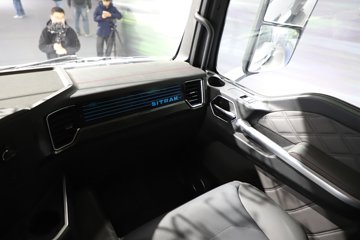 �����ǵ¿�C5L ȫ��֮�� 4X2 9.6�״��綯��ʽ�ػ��� ����ʱ��352kWhͼƬ