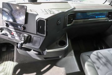 �����ǵ¿�C5L ȫ��֮�� 4X2 9.6�״��綯��ʽ�ػ��� ����ʱ��352kWhͼƬ