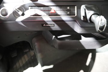 �����ǵ¿�C5L ȫ��֮�� 4X2 9.6�״��綯��ʽ�ػ��� ����ʱ��352kWhͼƬ