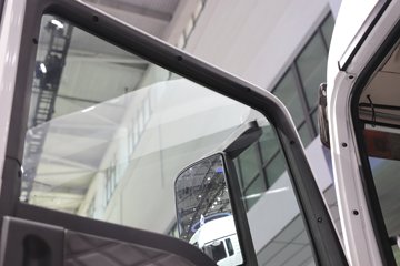 �����ǵ¿�C5L ȫ��֮�� 4X2 9.6�״��綯��ʽ�ػ��� ����ʱ��352kWhͼƬ