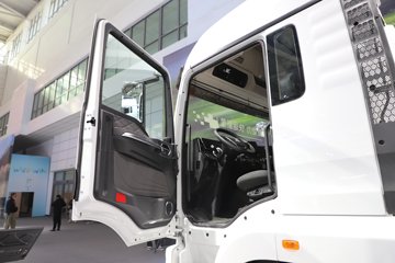 �����ǵ¿�C5L ȫ��֮�� 4X2 9.6�״��綯��ʽ�ػ��� ����ʱ��352kWhͼƬ