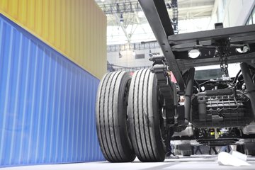 �����ǵ¿�C5L ȫ��֮�� 4X2 9.6�״��綯��ʽ�ػ��� ����ʱ��352kWhͼƬ