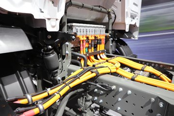 �����ǵ¿�C5L ȫ��֮�� 4X2 9.6�״��綯��ʽ�ػ��� ����ʱ��352kWhͼƬ