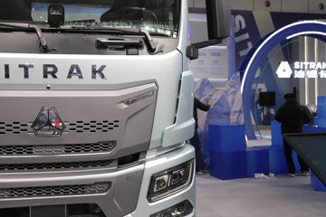 �����ǵ¿�C5L 390���� 4X2 AMT�Զ��� 6.9����س�ͼƬ