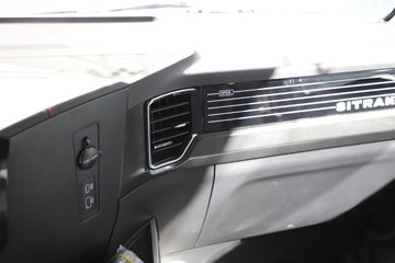 �����ǵ¿�C5L 390���� 4X2 AMT�Զ��� 6.9����س�ͼƬ