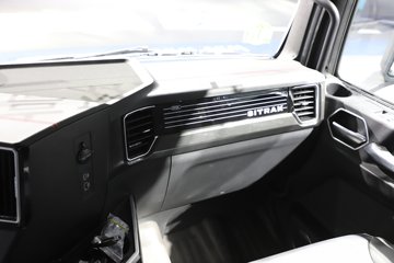 �����ǵ¿�C5L 390���� 4X2 AMT�Զ��� 6.9����س�ͼƬ