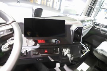 �����ǵ¿�C5L 390���� 4X2 AMT�Զ��� 6.9����س�ͼƬ