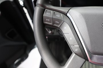 �����ǵ¿�C5L 390���� 4X2 AMT�Զ��� 6.9����س�ͼƬ