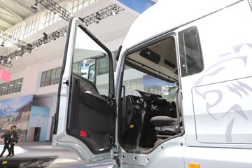 �����ǵ¿�C5L 390���� 4X2 AMT�Զ��� 6.9����س�ͼƬ