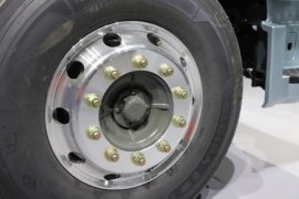 C5L&nbsp;冷藏车底盘图片