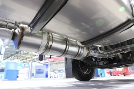 C5L&nbsp;冷藏车底盘图片