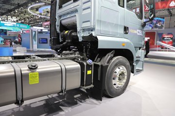 �����ǵ¿�C5L 390���� 4X2 AMT�Զ��� 6.9����س�ͼƬ