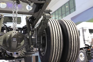 �����ǵ¿�C5L 390���� 4X2 AMT�Զ��� 6.9����س�ͼƬ