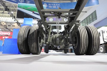 �����ǵ¿�C5L 390���� 4X2 AMT�Զ��� 6.9����س�ͼƬ