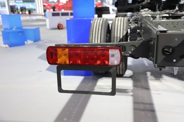 �����ǵ¿�C5L 390���� 4X2 AMT�Զ��� 6.9����س�ͼƬ