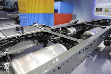 �����ǵ¿�C5L 390���� 4X2 AMT�Զ��� 6.9����س�ͼƬ