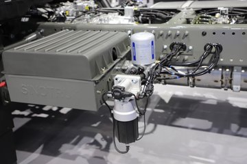 �����ǵ¿�C5L 390���� 4X2 AMT�Զ��� 6.9����س�ͼƬ