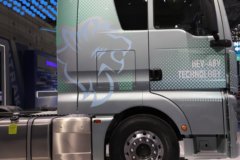 重汽汕德卡SITRAK C9H 620马力 6X4 中国重汽14档 AMT自动档 牵引车