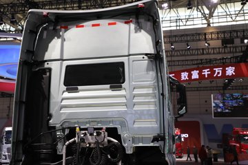 �����ǵ¿�SITRAK C9H 620���� 6X4 �й�����14�� AMT�Զ��� ǣ����ͼƬ