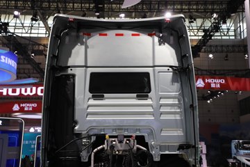 �����ǵ¿�SITRAK C9H 620���� 6X4 �й�����14�� AMT�Զ��� ǣ����ͼƬ